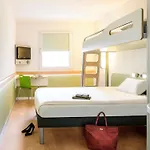 Ibis Budget Compiegne فندق نويون